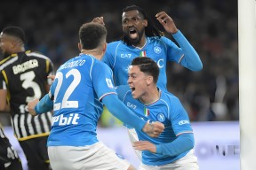 华体会登录-那不勒斯险胜曼联，哈兰德梅开二度西甲的简单介绍