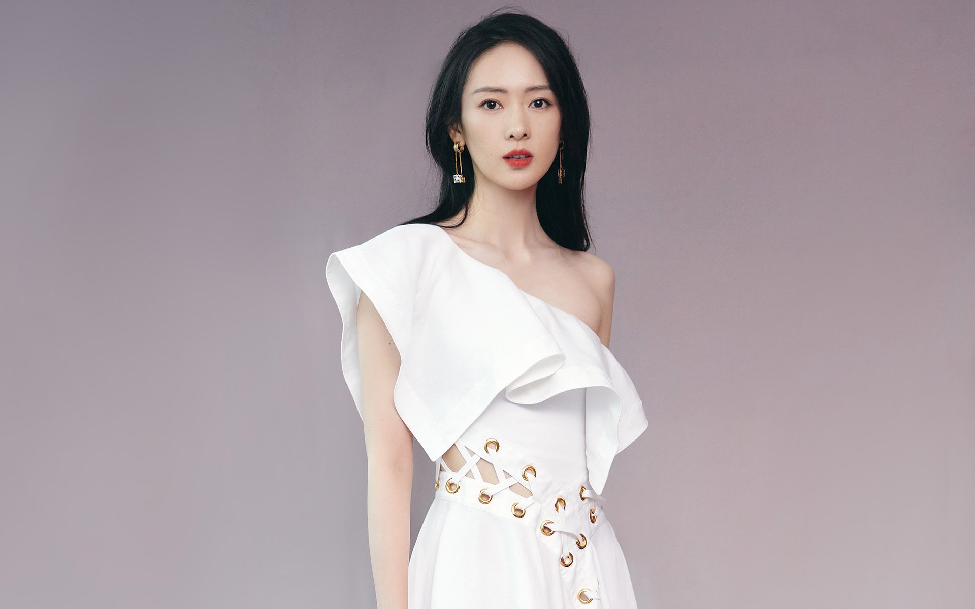 华体会app-终场哨响时，他在银石起跑  第2张